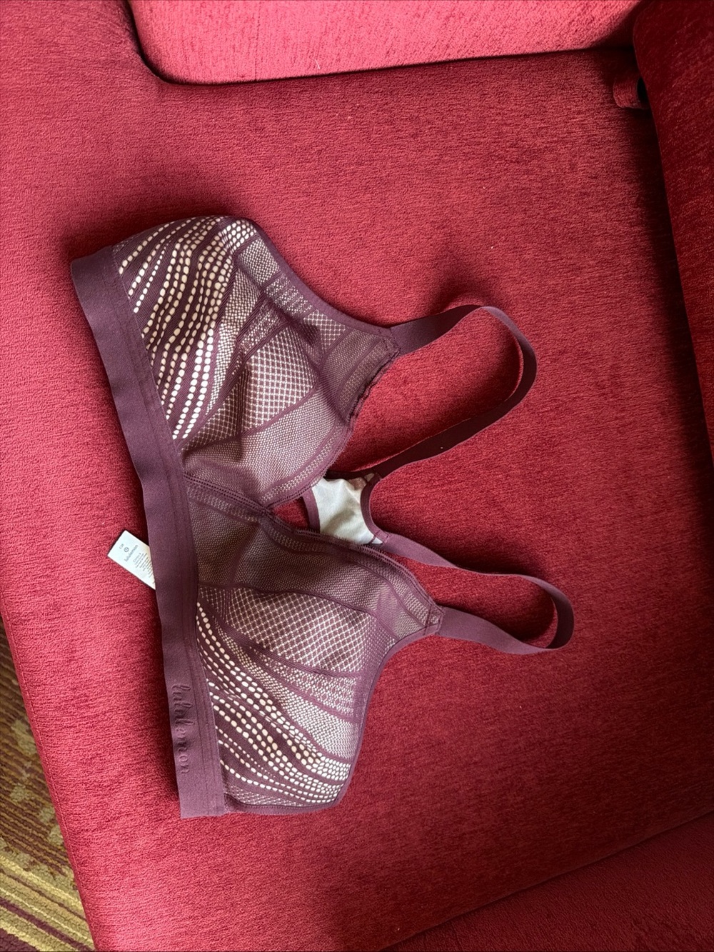 LULULEMON Awake To Lace 38 C  Plumful/Smoky Blush Bra BB Euc